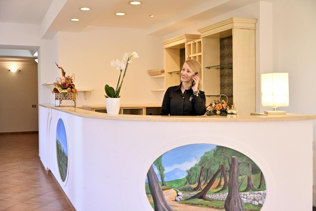 Hotel Marie Claire ลานูเซ ภายนอก รูปภาพ